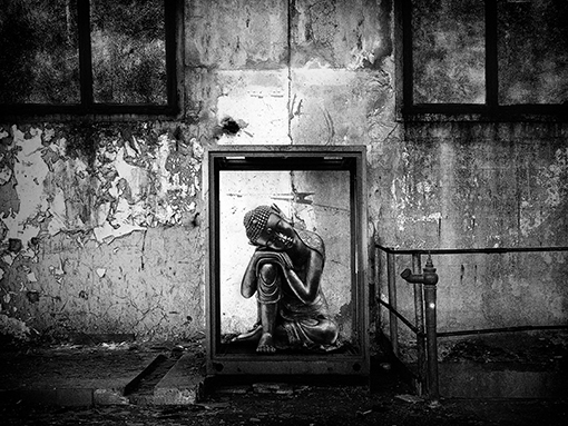 View larger image View larger image