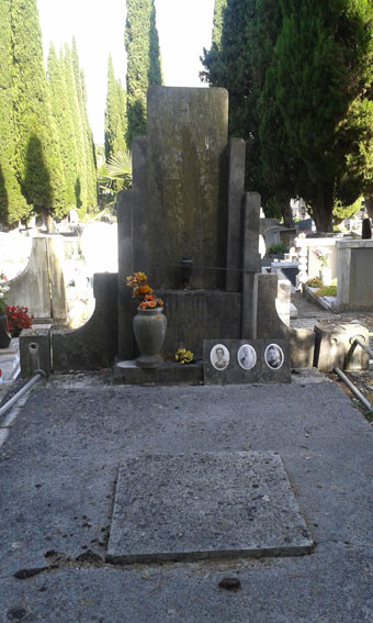 View larger image View larger image